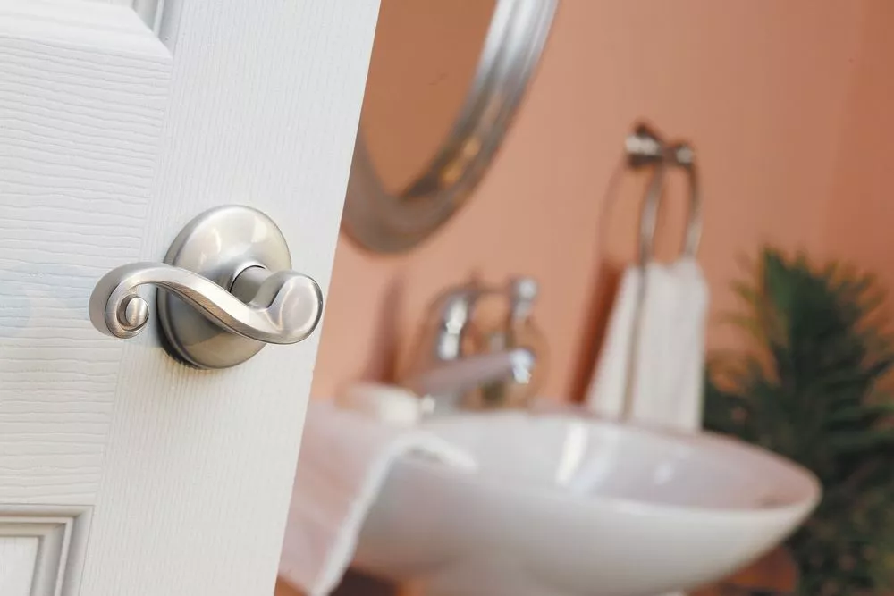 Door Kwikset Handle Nickel Lido Satin Universal Signature Passage 4 Door Kwikset Handle Nickel Lido Satin Universal Signature Passage - Image 2