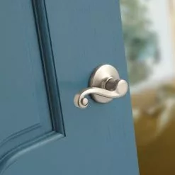 Door Kwikset Handle Nickel Lido Satin Universal Signature Passage 8 Door Kwikset Handle Nickel Lido Satin Universal Signature Passage -Schlage Trade 05066916