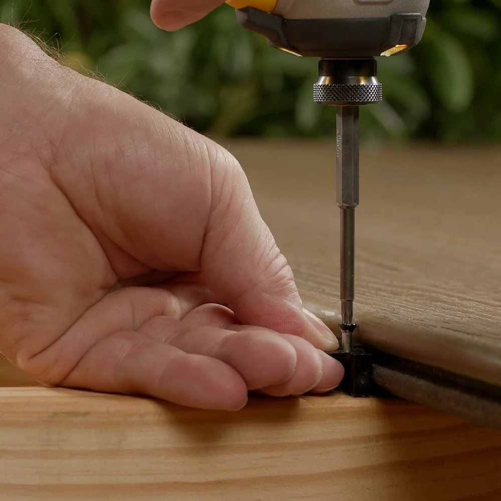 Trex Fastener Coverage Clip 200-Sq Ft (360-Count) Universal Hidden Black 7 Trex Fastener Coverage Clip 200-Sq Ft (360-Count) Universal Hidden Black - Image 5