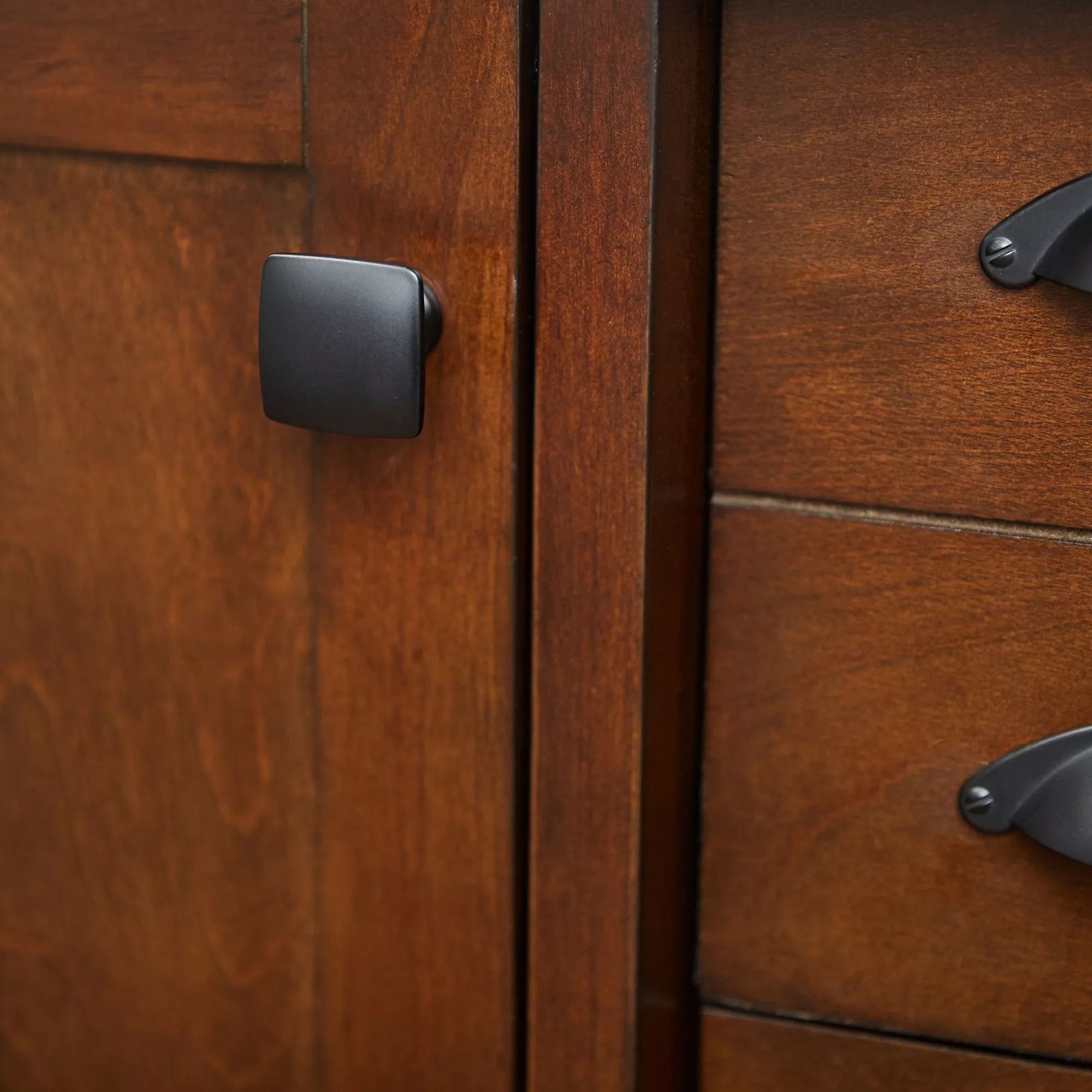 Allen + Roth Cabinet Knob Square Matte Black 5 Allen + Roth Cabinet Knob Square Matte Black - Image 3