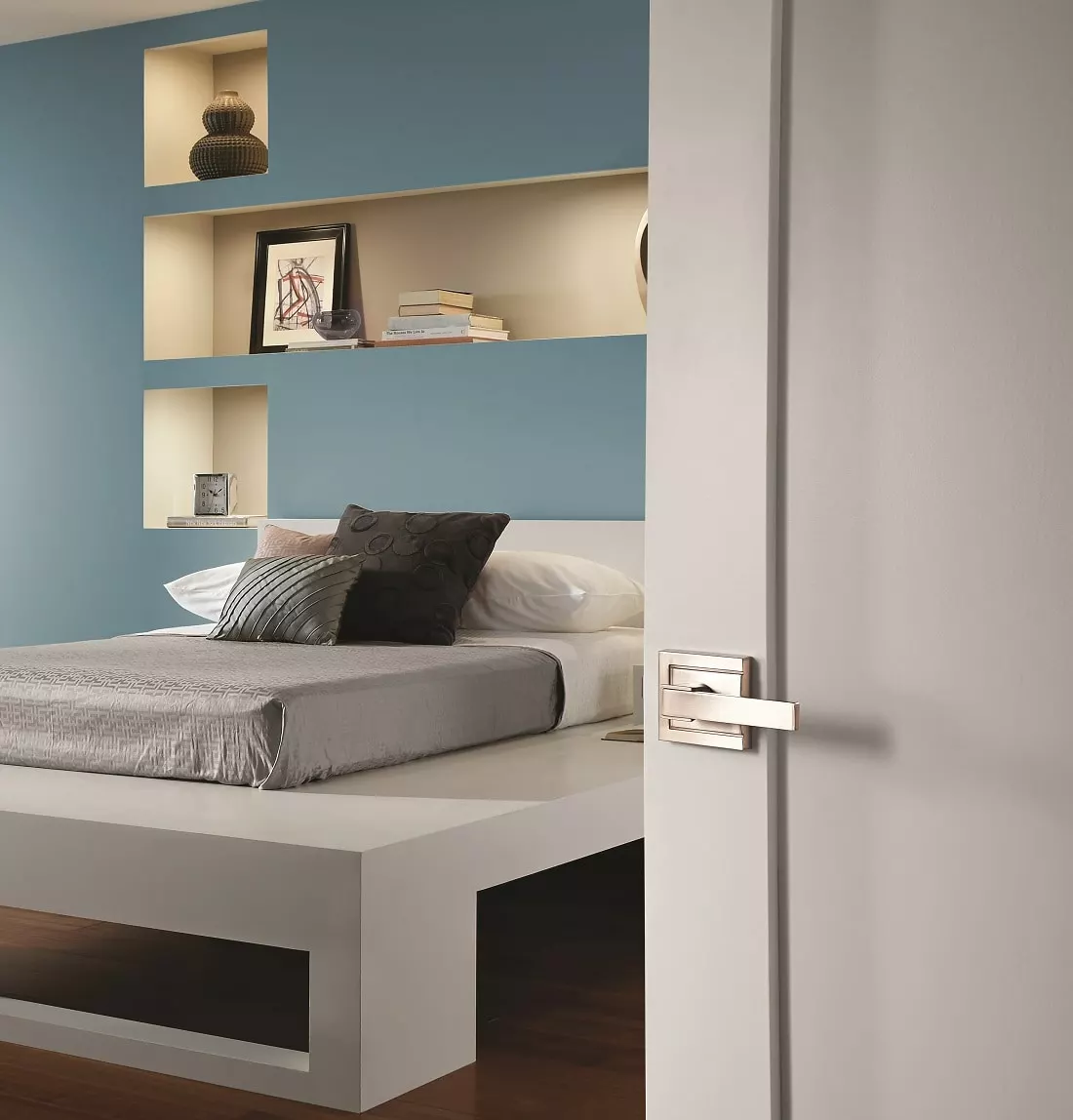 Northbrook Door Handle F10 Satin Nickel Universal Schlage Passage 5 Northbrook Door Handle F10 Satin Nickel Universal Schlage Passage - Image 4